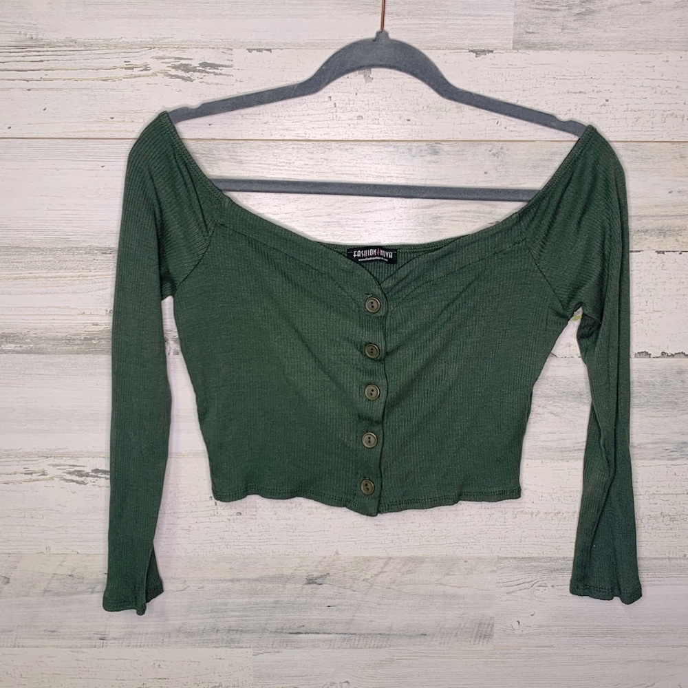 SOLD ❌❌Fashion Nova off the shoulder top